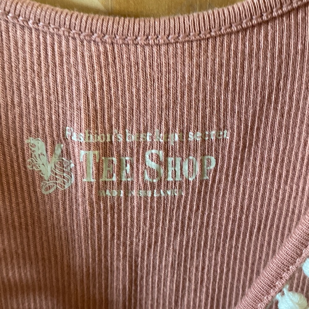 Victoria Secret tank top - Picture 2 of 8